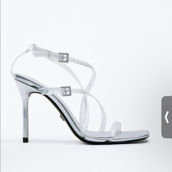 Buckled vinyl heeled sandals - Picture 2 of 7